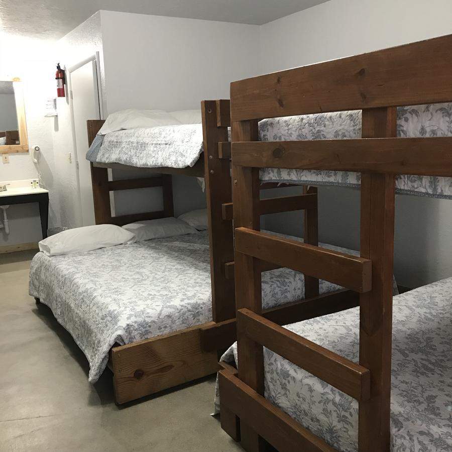 Arrowhead Point Lodge & Campground Kingston Екстериор снимка