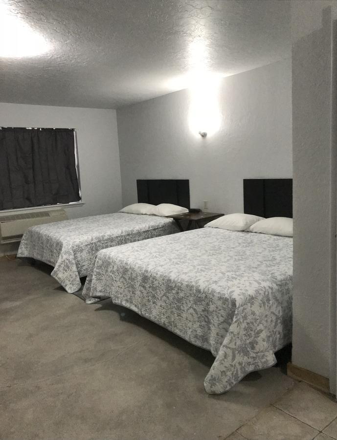 Arrowhead Point Lodge & Campground Kingston Екстериор снимка